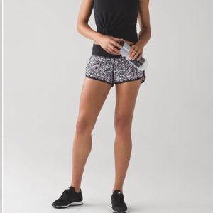 Lululemon speed up shorts 2.5” size 6